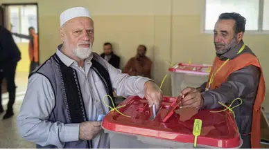 Libyalılar yerel seçimlerin ikinci aşaması için sandık başında