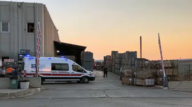 Fabrikadaki makineye sıkışan işçi öldü!