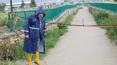 Konya’nın Yunak ilçesinde sağanak sele dönüştü