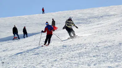 Konya'da kış tatili isteyenlere müjde: O bölgede kayak sezonu açıldı!