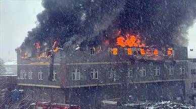 Fabrikada yangın çıktı