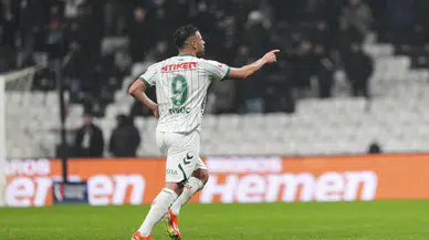 Deniz Türüç ilk gol sevinicini yaşadı