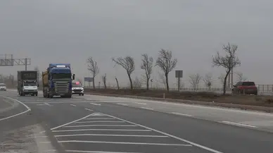 Konya’da kuvvetli rüzgar ve fırtına hayatı felç etti