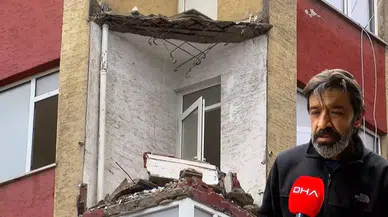 Riskli bina yıkımı öncesi balkon çöktü, park halindeki araç zarar gördü