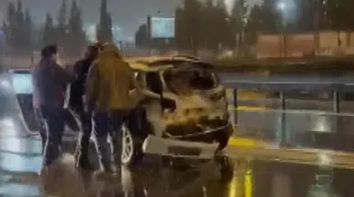 İki otomobil çarpıştı: 2 yaralı