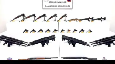 Volkanik taşlarının altında cephanelik ele geçirildi