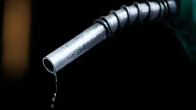 Sırbistan, petrol ihracatını geçici olarak yasakladı