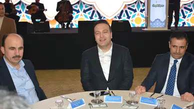 AK Parti Gençlik Kolları Genel Başkanı İbiş, Konya'da sahur programına katıldı