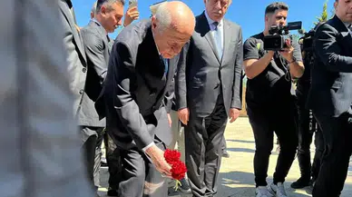 Bahçeli, Ülkücü Şehitler Anıtı'nı ziyaret etti