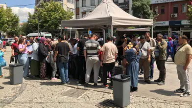 Dünya Görmeyenler Derneği'nden 3 bin kişilik aşure programı