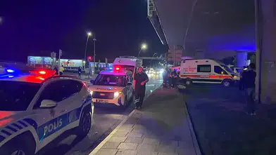 Ambulans ile otomobil çarpıştı; 6 yaralı