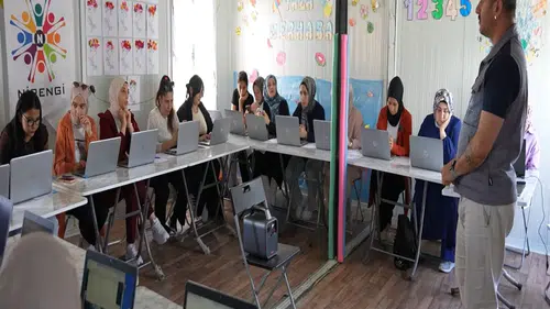 Pegasus’tan depremzede kadınlara dijital eğitim desteği