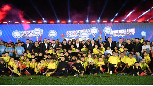 Başkan Altay “Spor Okulları Olimpiyatları”na Katılan Gençleri Tebrik Etti