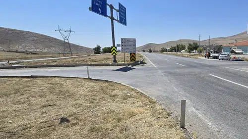 Yavaşlı Kavşağında sinyalizasyon çalışması Başladı