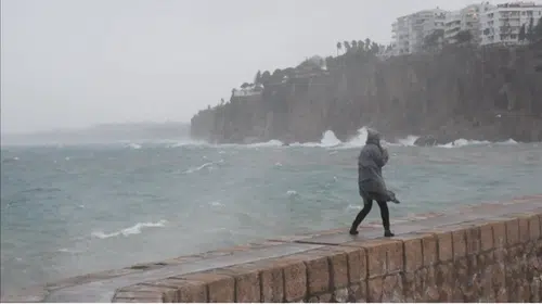 Batı Akdeniz için fırtına uyarısı