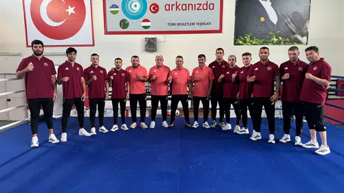 Milli boksörler Liverpool’da altın madalya için hazırlanıyor
