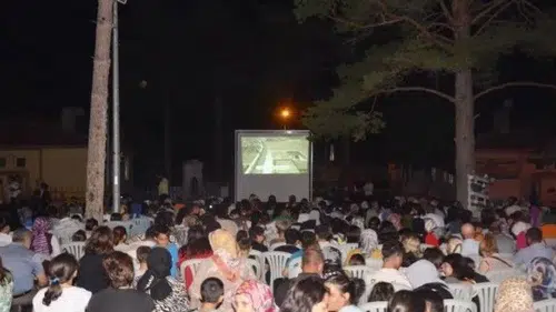 Dev ekranda film şöleni Konya halkı ile buluşuyor!