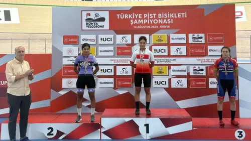 Konya Velodromu’nda nefes kesen başlangıç!