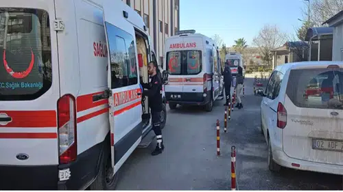 İhbara giden polis ekibi kaza yaptı