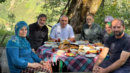 Ünal Karaman: “Cennet vatanımızın kalbinde gönül sofrasındayız”