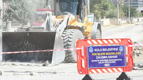 Konya'da altyapısı tamamlanan sokaklar asfaltla buluşuyor