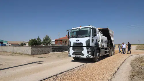 Konya'da yol devrimi: Mahalle karış karış asfaltlandı!