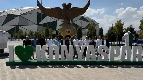Anahtar Parti'den Konyaspor'a destek! 42 forma satın aldılar!