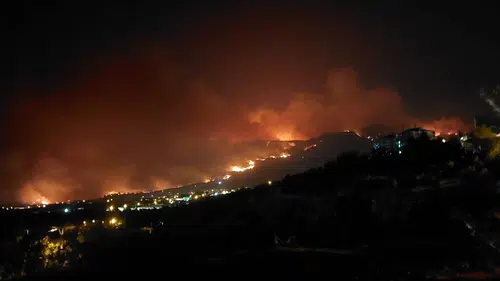 Ekipler müdehale ediyor: 2 mahalle tahliye edildi!