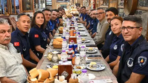 Başkan Ustaoğlu’ndan Zabıta haftasında anlamlı buluşma
