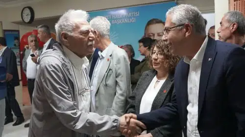 Başkan Akpınar bayramlaşmada vatandaşlarla buluştu