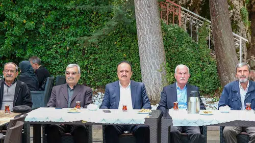 Konyalı Başkan Acar hemşehrileriyle bayramlaştı