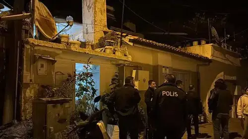 Evde çakmak gazı patladı: 3 yaralı