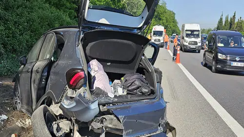 Bayram tatili yolunda kaza: 3 yaralı