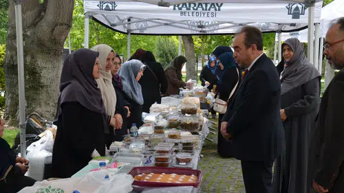 Konya'da Gazze için hayır çarşısı kuruldu: Tüm ürünler uygun fiyatlı!