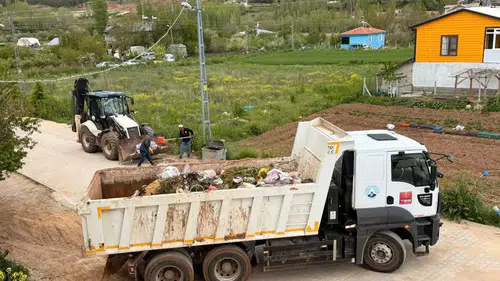 Konya'nın o belediyesi bayram temizliği için seferber oldu!
