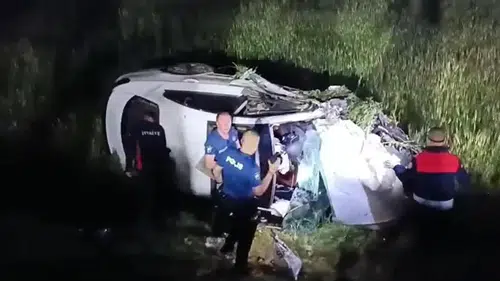 İki otomobil çarpıştı; 4’ü ağır, 6 yaralı