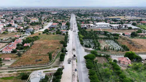 Kanal Caddesi’nde asfalt mesaisi aralıksız devam ediyor