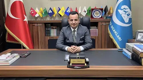Konya siyasetinde flaş gelişme: O isim görevden alındı!