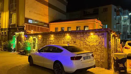 Restorana silahlı saldırı: 5 yaralı