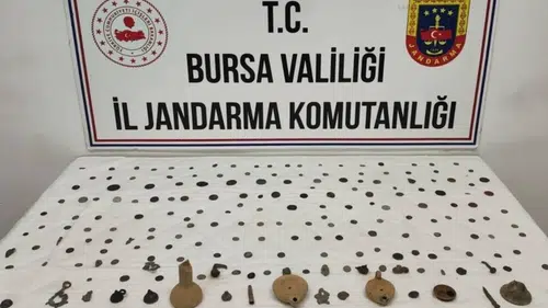 Tarihi eser operasyonunda 202 sikke ve obje ele geçirildi