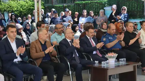 Beyşehir’de yıl sonu sergisi büyük ilgi gördü