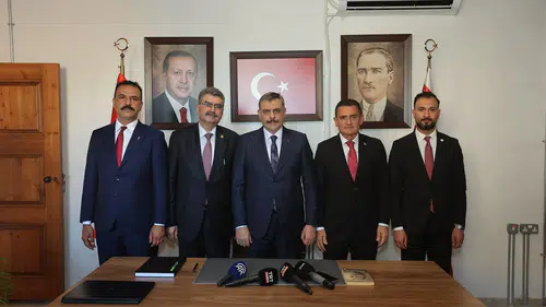 Bakan Çiftçi ve AK Parti Konya Vekili Erdem’den KKTC’de AK Parti temsilciliğine ziyaret!
