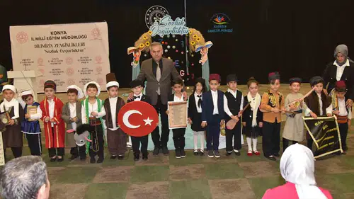 Miniklerin dil şenliği görülmeye değerdi