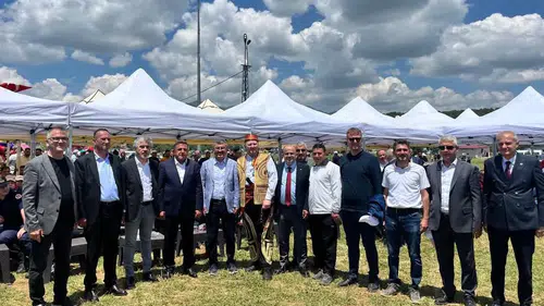 Akise’de bahar şöleni: Binlerce kişi bir araya geldi