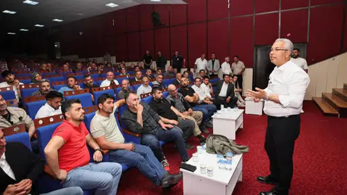 Konya'da yeni pazar yerleri için esnafla ortak akıl masası kuruldu!