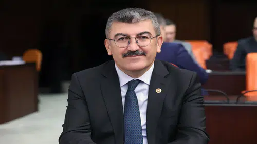 Hasan Ekici’den Seydişehir’e 1.400 kişilik spor salonu müjdesi