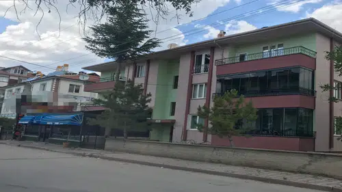 Komşusunu bıçaklayarak öldürdü
