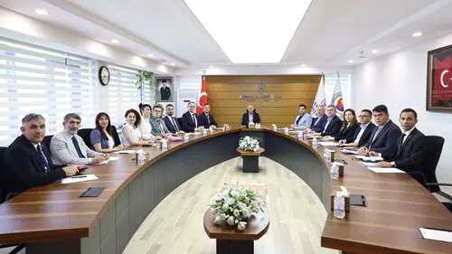 Konya’da kritik diplomasi trafiği: DEİK heyeti Sanayi Odası’nda!