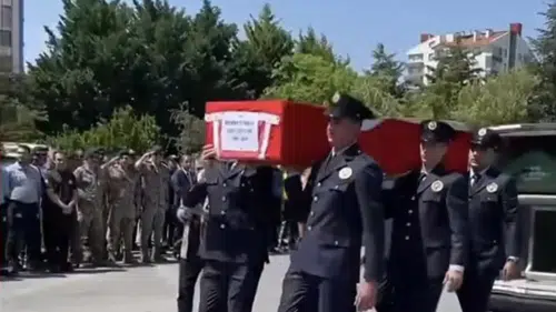 Konya'da şehit olan itfaiye eri son yolculuğuna uğurlandı