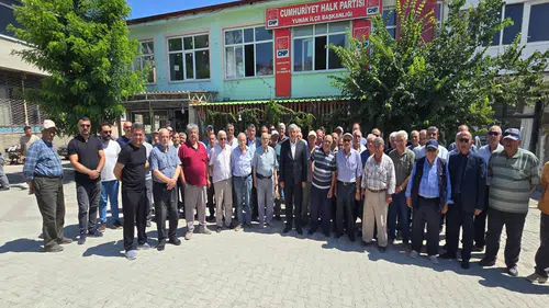 CHP Yunak İlçe Teşkilatı toplu istifa etti, Yeni Parti'ye katıldı